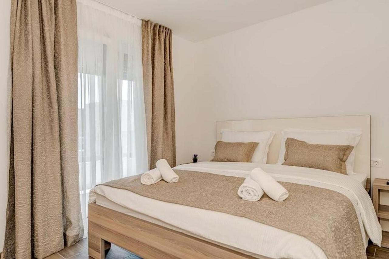 Villa Ivo Promajna Extérieur photo